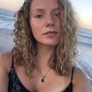 Meet your Posher, Carly